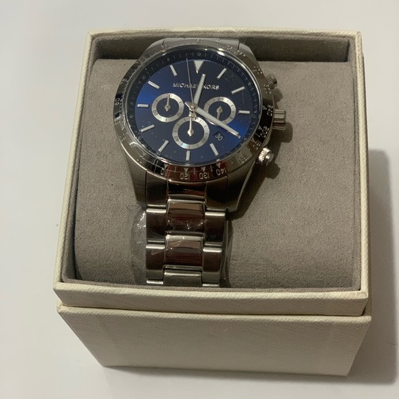 Michael Kors Watch Men’s - Picture 2 of 4